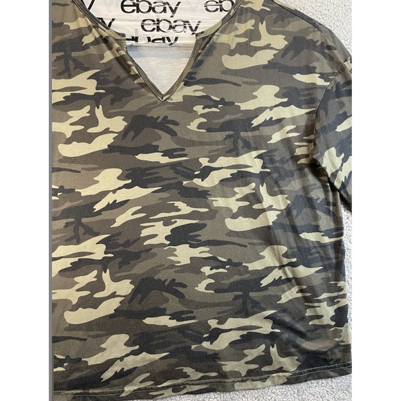 SHEIN Women's Camo V Neck 3/4 Sleeve Top XL - Picture 1 of 4